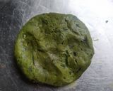 पालक पराठा (palak paratha recipe in marathi) रेसिपी स्टेप 1 फोटो 