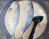 Foto langkah ke 5 dari resep Olahan dari Laut: Ikan Kembung Goreng Garing 🐟.
