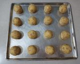 Foto langkah ke 4 dari resep Cookies Sosis Keju Gurih.