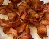 A picture of step 4 of Air fried bacon.
