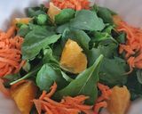 Foto del paso 2 de la receta: 🥗 Ensalada de berro, rúcula, 🥕 y 🍊 - by Lou