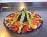Une image de l'étape 5 de Salade surprise au poisson carottes tomates poireaux et pommes de terre.