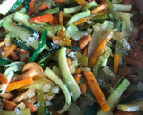 Foto del paso 9 de la receta: Noodles de huevo al estilo oriental, con setas namiko, para vegetarianos