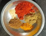 A picture of step 3 of Methi Besan.