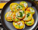 Hình bước làm 4 của món Bánh khọt tôm mực cốt dừa