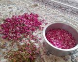 عکس مرحله 1 از دستور شربت گل سرخ 🌸