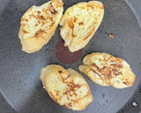 Foto del paso 1 de la receta: Pain perdu, torrejas o pan francés de baguette