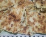 صورة لخطوة 2 من وصفة كسرة بالبصل الاخضر والشحم
