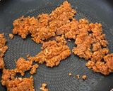 Foto del paso 1 de la receta: Huevo con chorizo