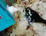 Foto langkah ke 5 dari resep Risotto Jamur_Creamy Mushroom Risotto (dari nasi semalam).