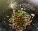 Foto langkah ke 6 dari resep Tumis Bawang Teri.