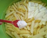 Foto langkah ke 3 dari resep Kentang goreng french fries.