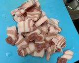 Hình bước làm 1 của món Thịt kho trứng dừa