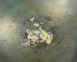 Foto langkah ke 1 dari resep Mie nyemek lamongan.