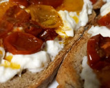 Foto del paso 4 de la receta: Tosta de tomates asados, mozzarella y jamón