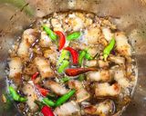 Hình bước làm 3 của món Cơm cháy kho quẹt
