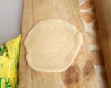 A picture of step 8 of Milo bread.