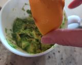 Une image de l'étape 1 de Verrine betterave rouge avocat.