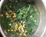 Foto langkah ke 6 dari resep Sayur Kunci Bayam Jagung.