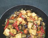 Foto langkah ke 5 dari resep 73. Tahu Terong (Sereh dan Daun Jeruk).