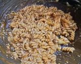 Foto langkah ke 3 dari resep Fusilli Bolognese.