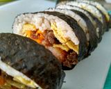 Foto langkah ke 10 dari resep Kimbap (nasi gulung ala korea).