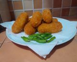 Foto langkah ke 5 dari resep Kroket ubi isian sayur.