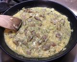 Une image de l'étape 13 de Agneau mariné sauce yaourt, prune, curry, gingembre et coriandre.