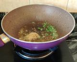A picture of step 4 of Akuri (Parsi Scrambled Egg).