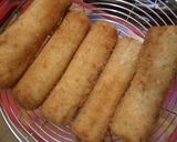Foto langkah ke 4 dari resep Roti Gulung Sosis.
