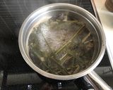 A picture of step 2 of Herbal Green Tea.