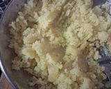 Foto langkah ke 1 dari resep Mashed Potato (served with) Sautè Saikoro Beef.