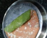 A picture of step 4 of Tricolour lachha paratha.