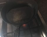 Foto del paso 4 de la receta: Masa de churrinches original chilena con forma de medialuna