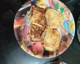 A picture of step 5 of Bread with egg.