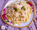 صورة لخطوة 5 من وصفة الفريدو فيتوتشيني المكرونة الايطالية بالصلصة البيضاء والدجاج 🍝