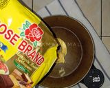 Foto langkah ke 1 dari resep Adonan Roti tanpa Ulen dengan Margarin.