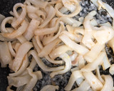 Foto del paso 2 de la receta: Calamares 🦑 en salsa