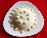 A picture of step 2 of Snow white pudding.