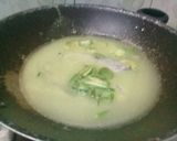 Foto langkah ke 3 dari resep Ikan Kuwek Kuah Kuning.