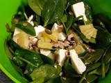 Ensalada de espinacas frescas y piña