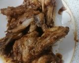 A picture of step 5 of Chinese rice with wings.