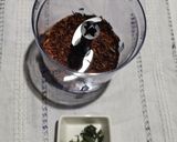 Foto del paso 4 de la receta: Medallón de res con costra de chapulínes y chiles secos