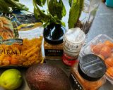 Foto del paso 1 de la receta: Espirales con salsa de palta y albahaca