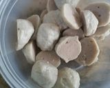 Foto langkah ke 1 dari resep Sop sosis,bakso ayam.
