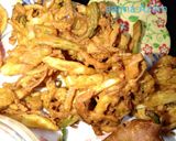 A picture of step 3 of Mix pakora platter 💕مکس پکوڑہ پلیٹر💕.