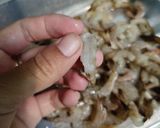 Foto langkah ke 1 dari resep Udang saus padang.