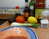 Foto del paso 1 de la receta: Tartar de salmón con aguacate