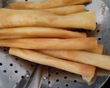 Foto langkah ke 3 dari resep Cheese Rolls.