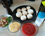 Foto del paso 1 de la receta: Mini pizzas de champiñones